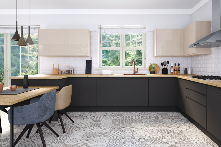 Jayline J-pull handleless replacement kitchen doors from Click Doors